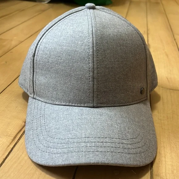 Bogner Maxi Cap - Picture 2 of 5